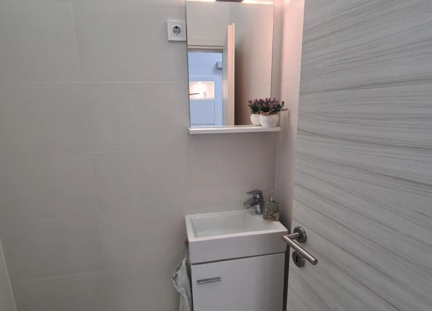 Lelo Apartment With Jacuzzi And Free Parking Zadar
