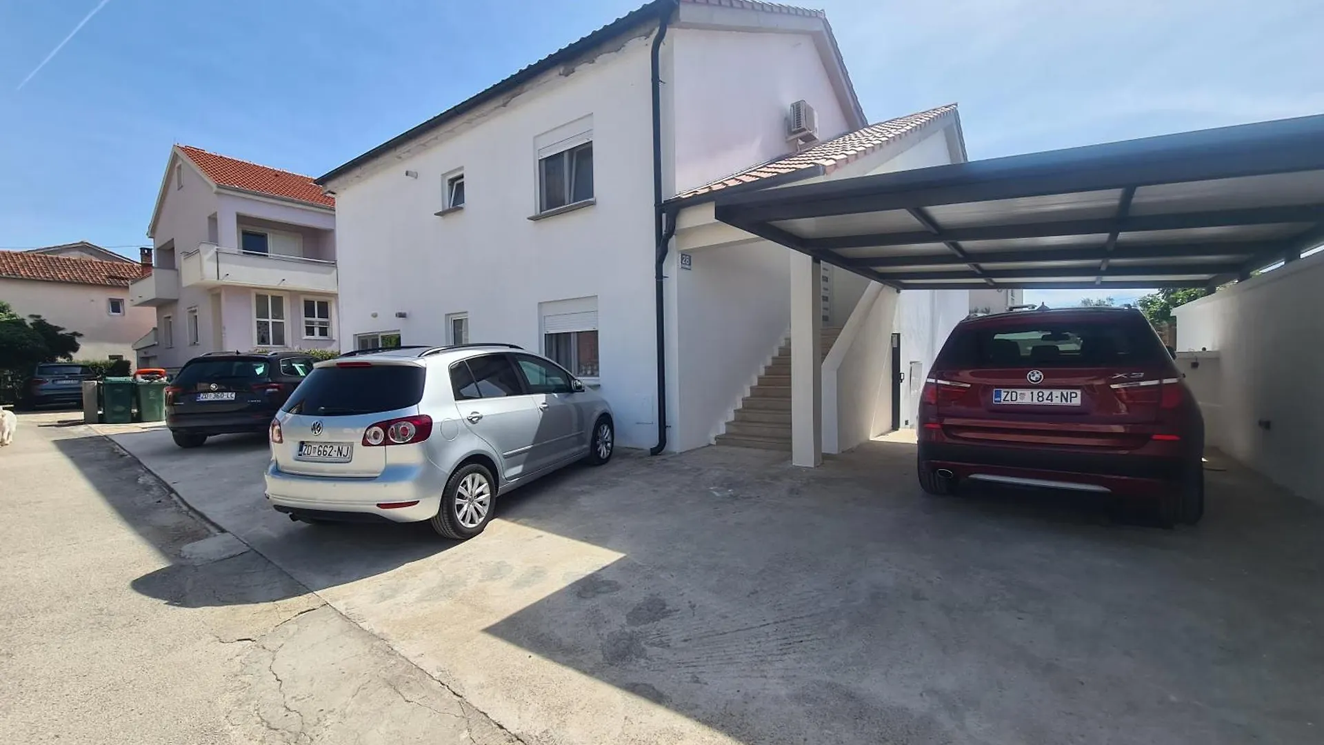Lelo Apartment With Jacuzzi And Free Parking Zadar