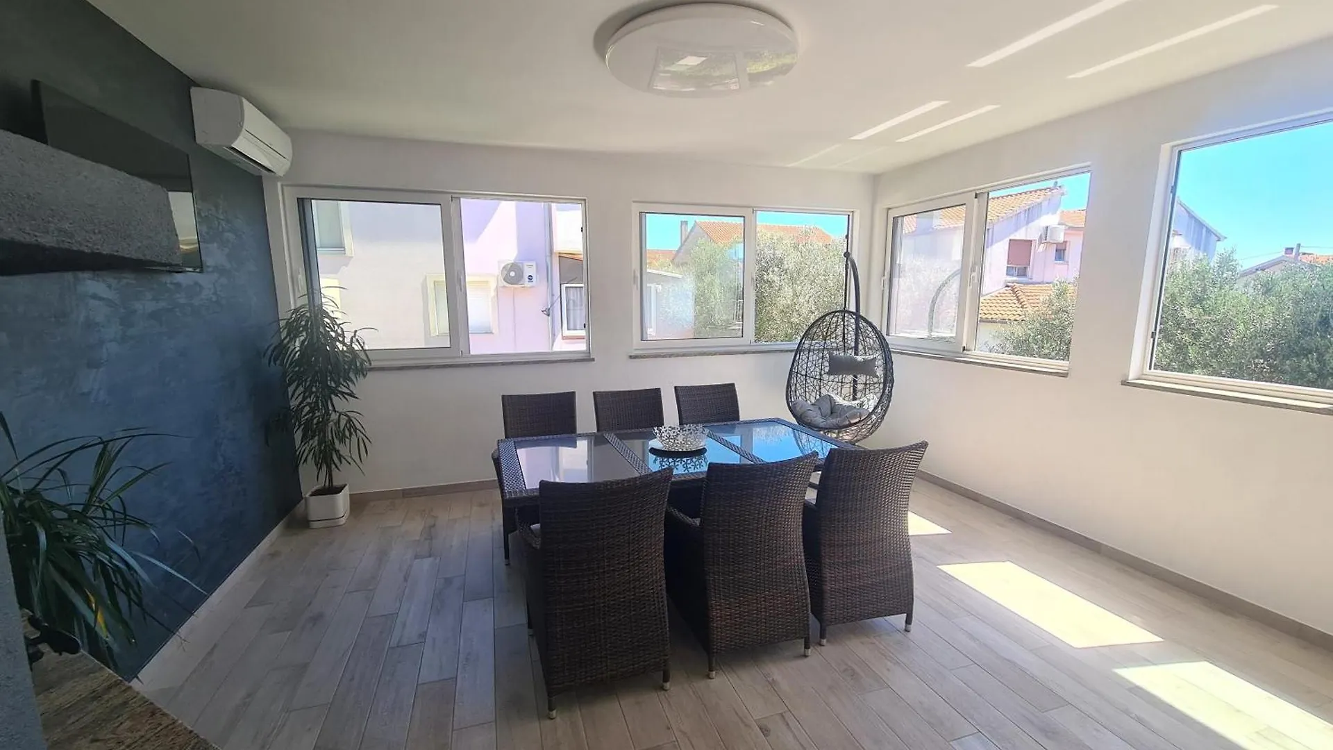 Lelo Apartment With Jacuzzi And Free Parking Zadar